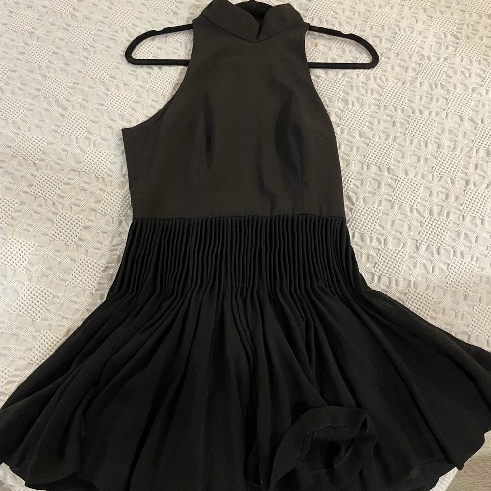 Alice and Olivia sleeveless mock neck dress S/P